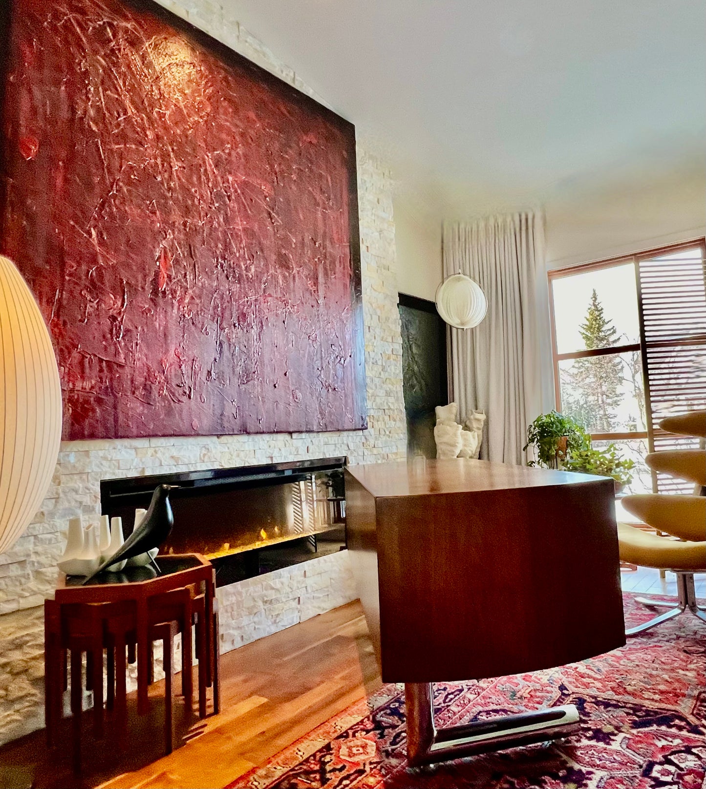 STUNNING CURVED SEAMLESS TAMBOUR DOOR UNIQUE WALNUT BUFFET /SERVER /OFFICE /MEDIA / CREDENZA ON CHROMED STEEL CANTILEVER LEGS