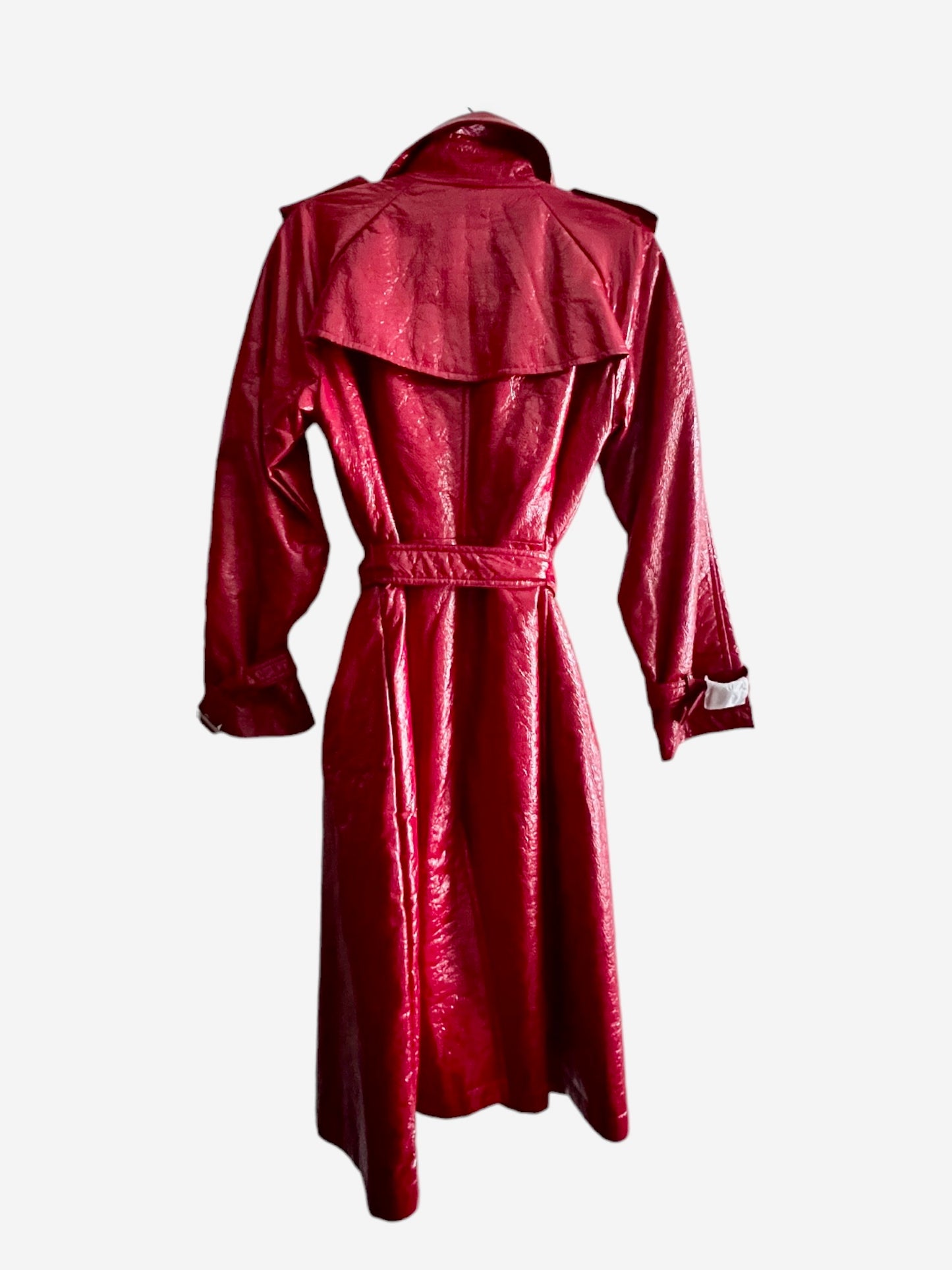 FUN & FLATTERING RED 'WET LOOK' RAINCOAT TRENCH BELTED & DOUBLE BREASTED