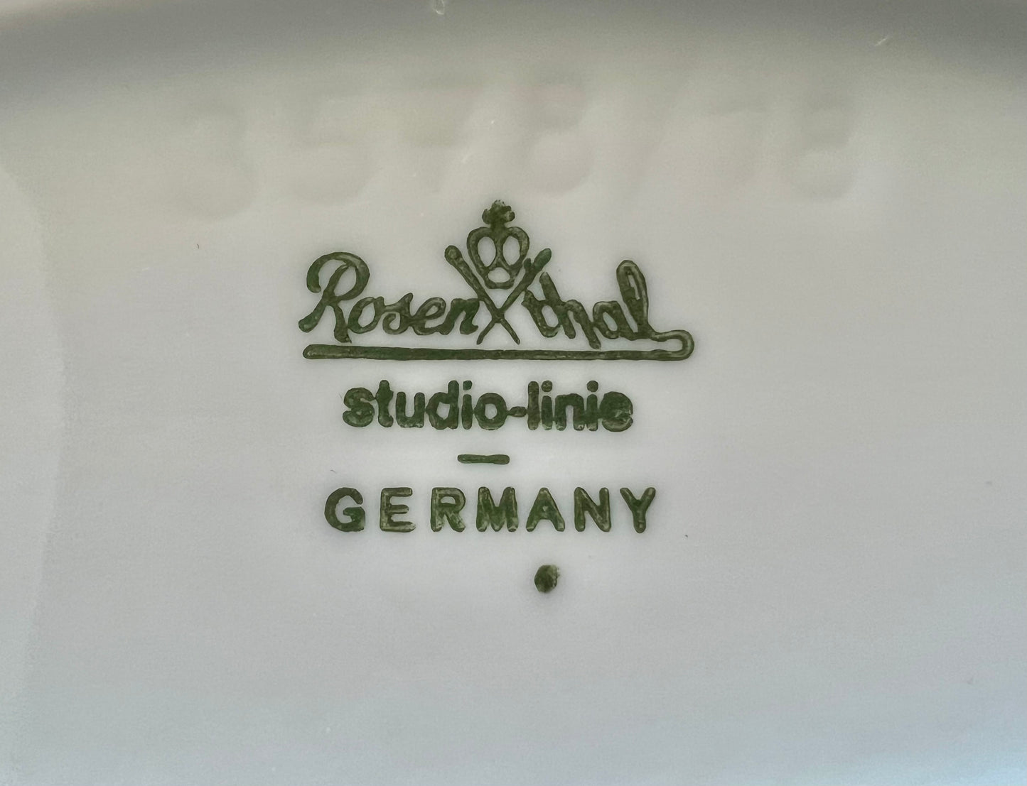 ROSENTHAL GERMANY VINTAGE MATTE BISQUE PORCELAIN CERAMIC STUDIO-LINIE VASE