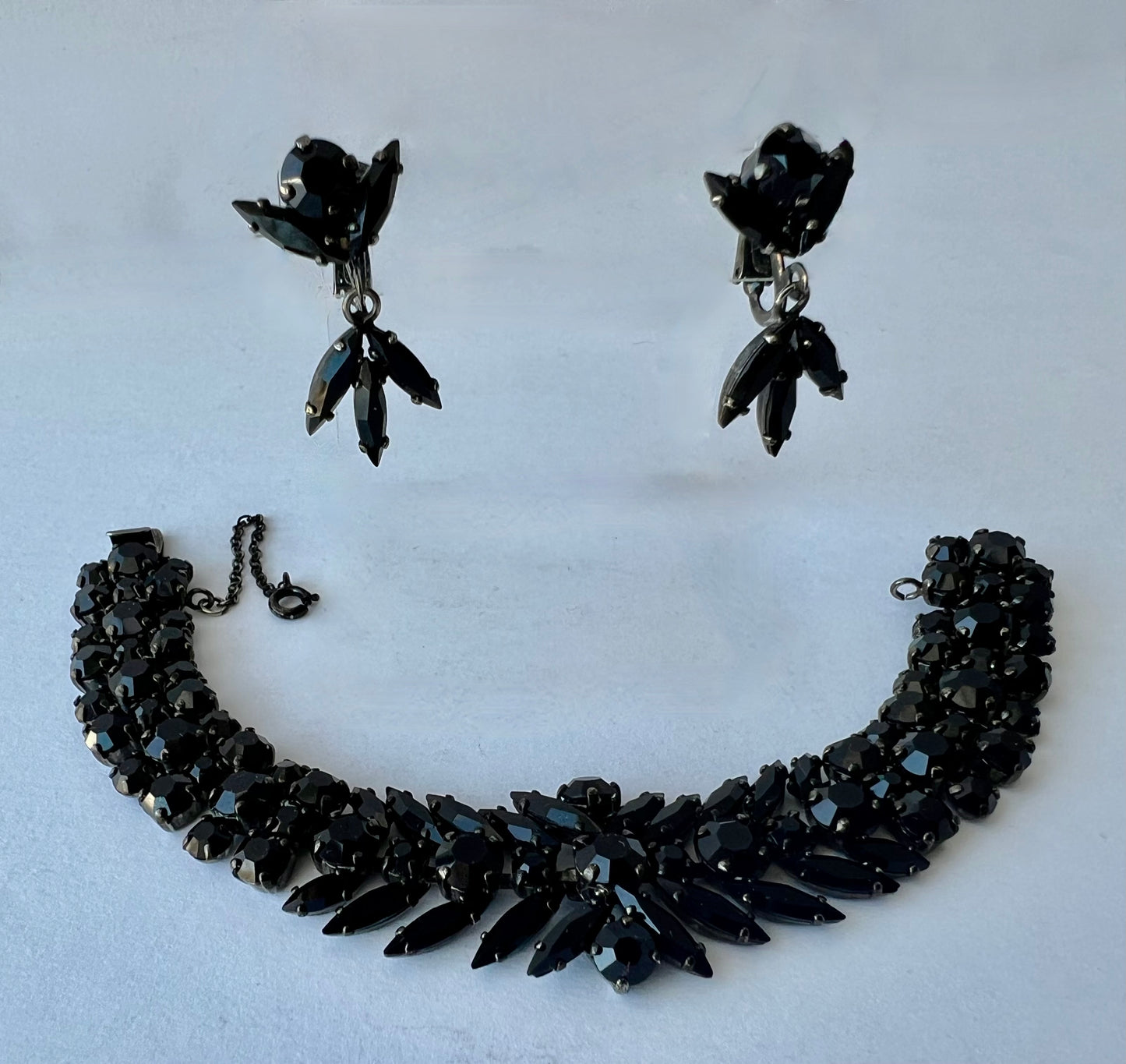 FROM THE AMAZING 'JEWELS of ELEGANCE' by CANADIAN JEWELER GUSTAV SHERMAN BLACK CRYSTAL w/ GUNMETAL FINISH BRACELET & EARRINGS