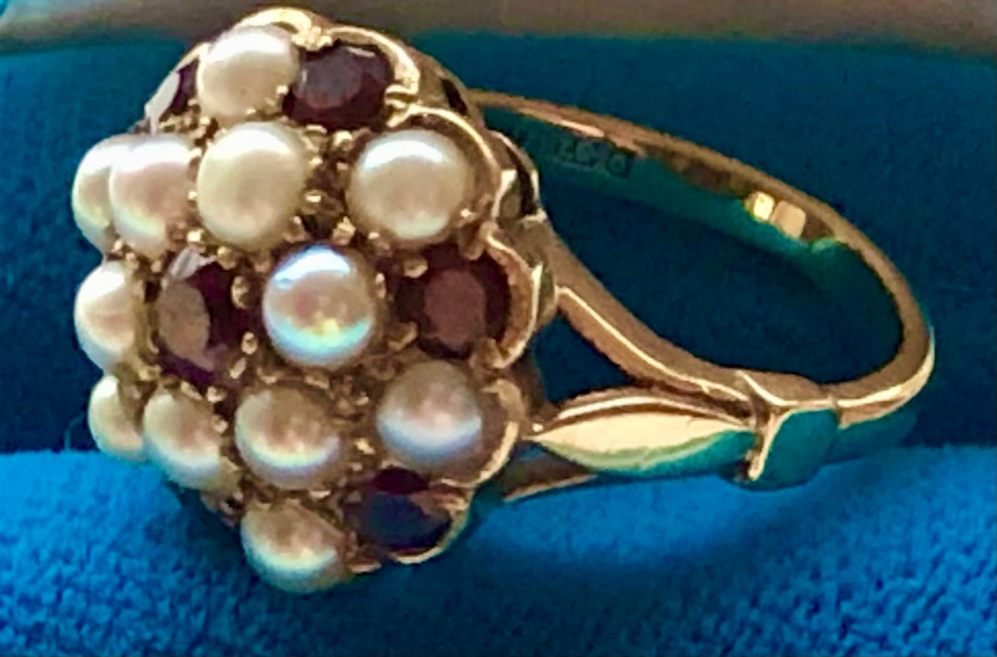 ESTATE VICTORIAN YELLOW GOLD PEARL & BOHEMIAN GARNET PINCUSHION RING