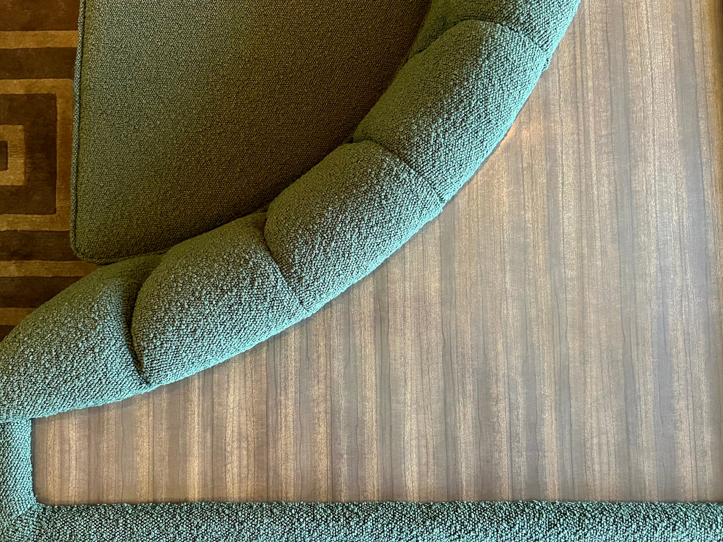 PROFESSIONALLY REUPHOLSTERED COUCH 1940s-1950s MID CENTURY UNIQUE BUILT-IN BARTOP OR LAMP TABLE SOFA