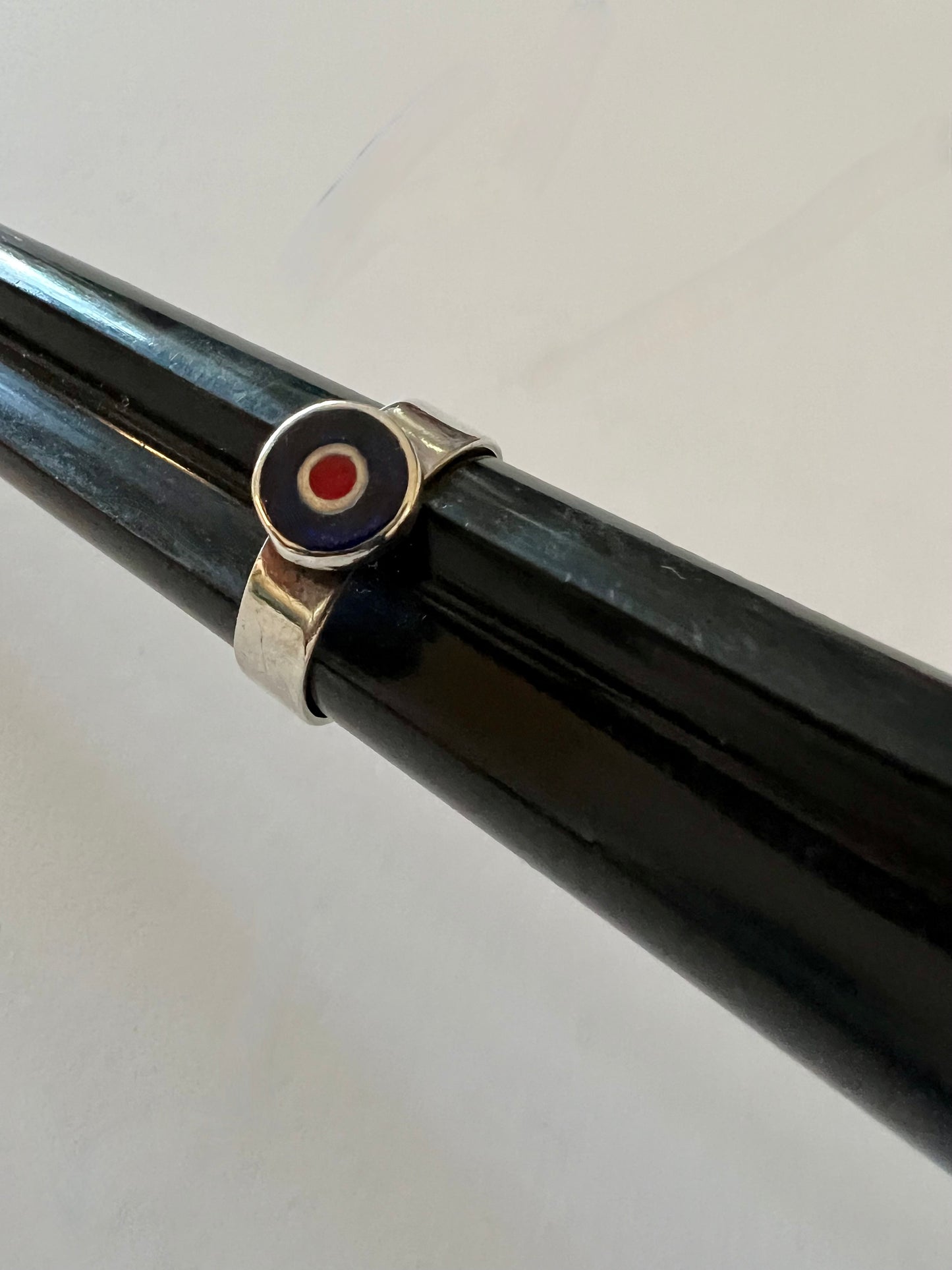 STERLING SILVER RED/BLUE ENAMEL BULLSEYE TARGET MODERNIST STUDIO CRAFT RING SIZE 7.75 - 8