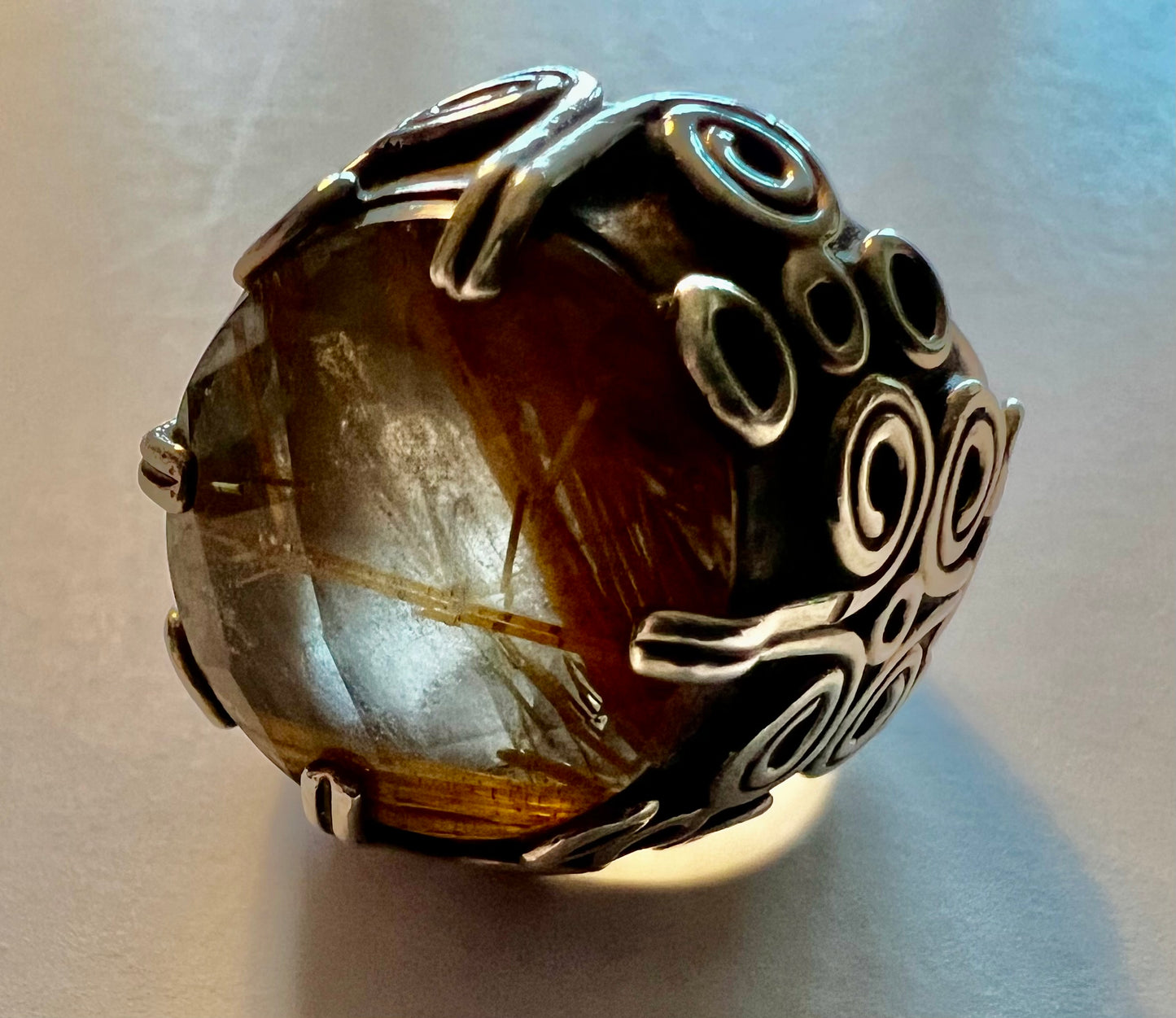 UNISEX MASSIVE RUTILATED QUARTZ MODERNIST STERLING SILVER RING, SIZE 8.5-9