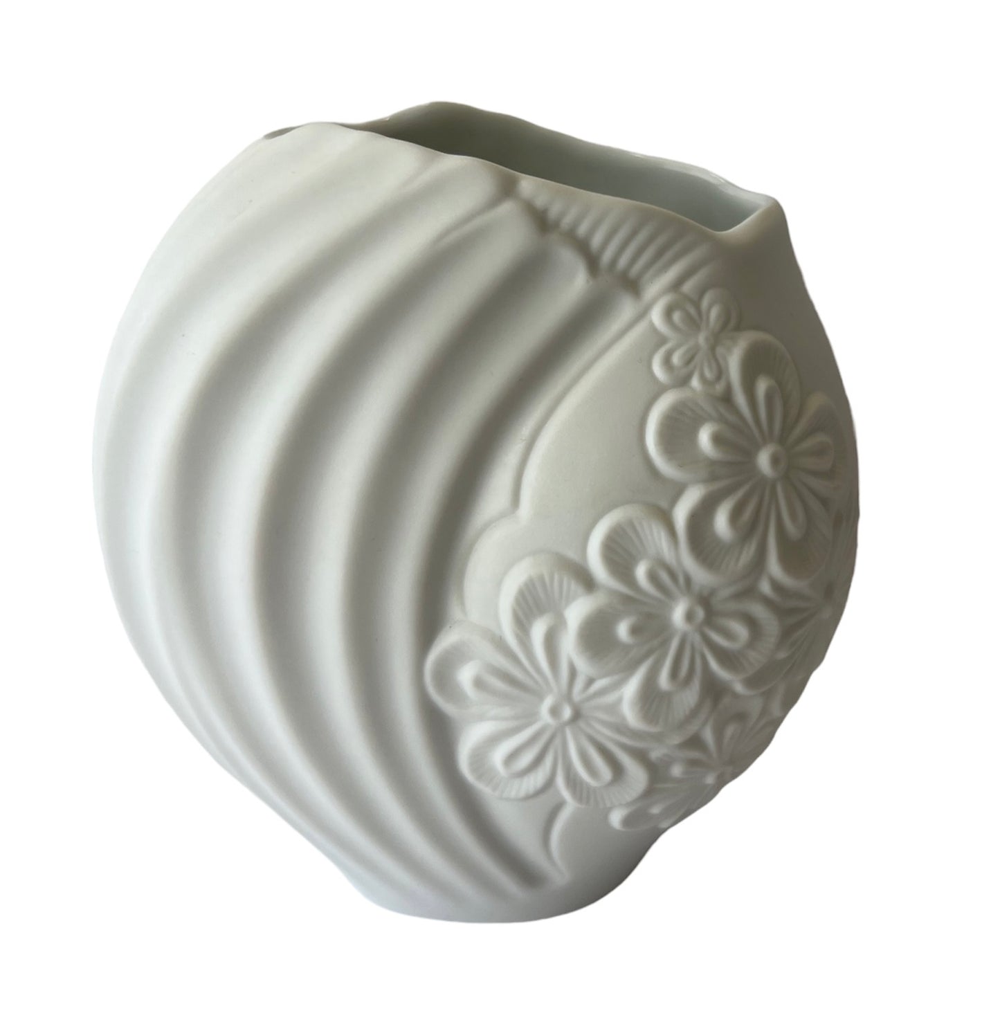 AK KAISER GERMANY MATTE BISQUE PORCELAIN FLOWER VASE M.FREY
