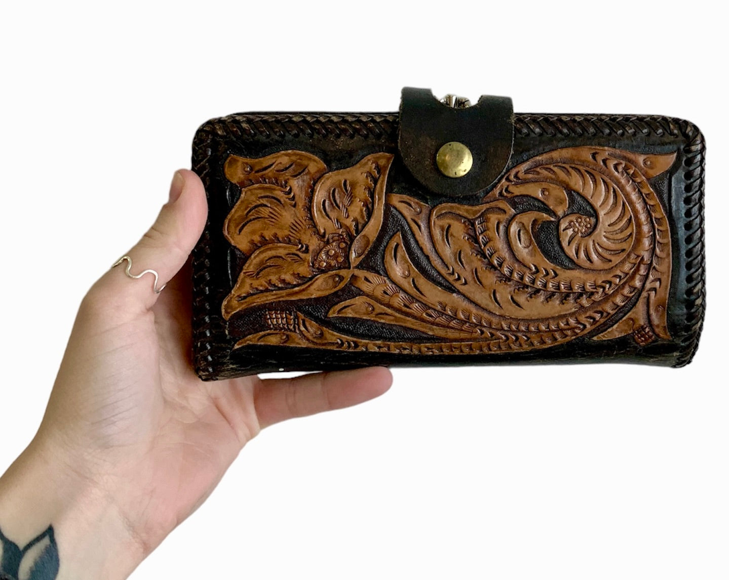 HAND-TOOLED MOTIF WESTERN-STYLE LEATHER WALLET CLUTCH PURSE
