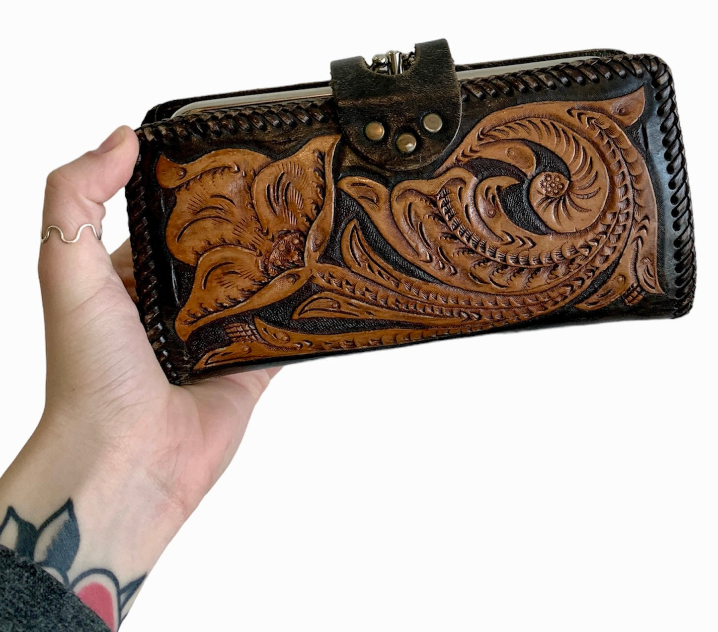HAND-TOOLED MOTIF WESTERN-STYLE LEATHER WALLET CLUTCH PURSE