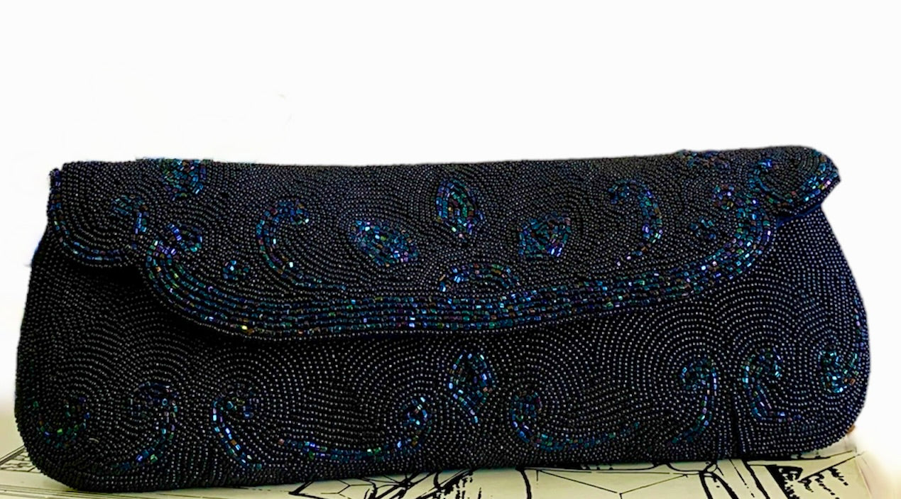 1950'S HANDMADE MIDNIGHT BLUE BEADED CLUTCH