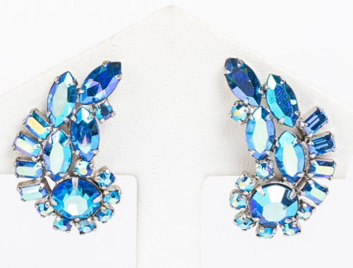 SIGNED SHERMAN BLUE CRYSTAL SWAROVSKI RHINESTONE CLIP ON EARRINGS