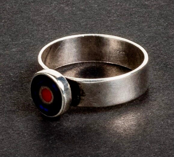 STERLING SILVER RED/BLUE ENAMEL BULLSEYE TARGET MODERNIST STUDIO CRAFT RING SIZE 7.75 - 8