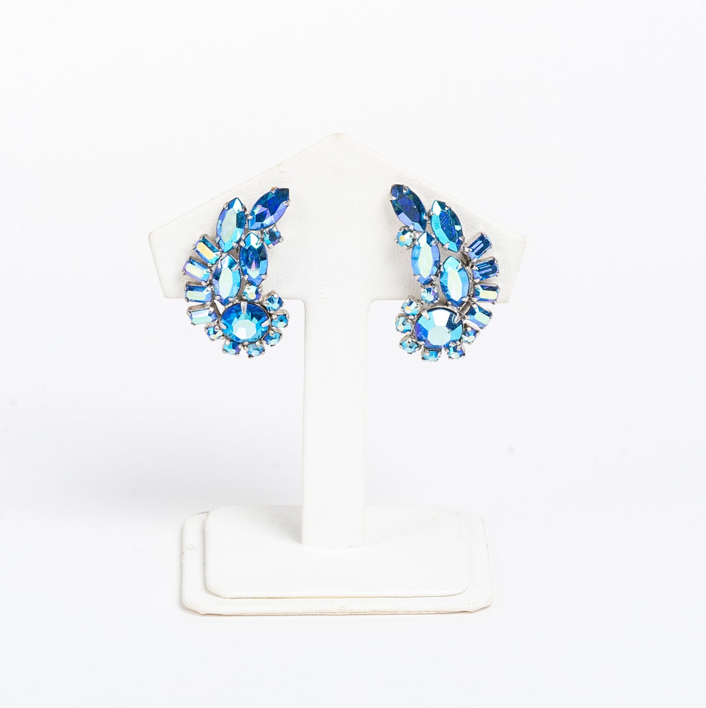 SIGNED SHERMAN BLUE CRYSTAL SWAROVSKI RHINESTONE CLIP ON EARRINGS
