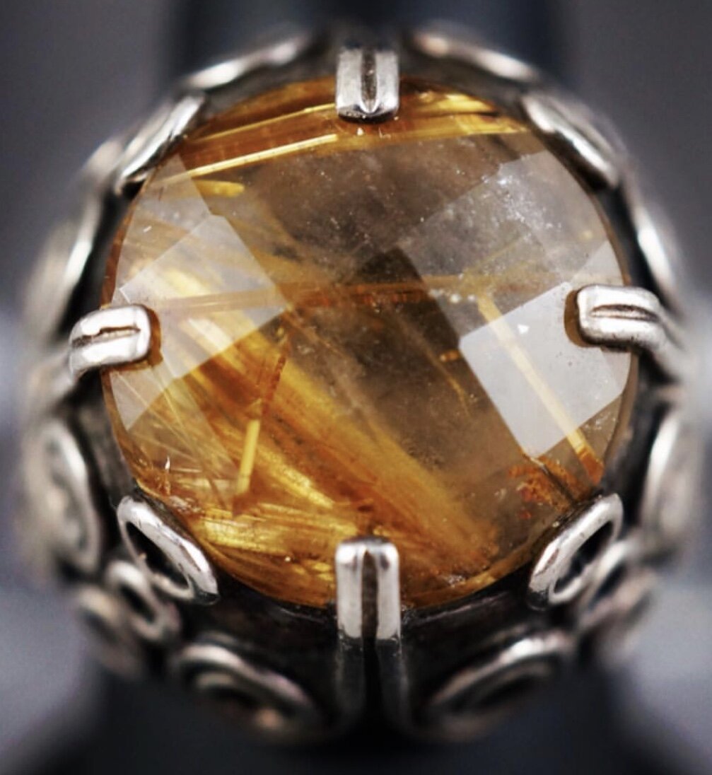 UNISEX MASSIVE RUTILATED QUARTZ MODERNIST STERLING SILVER RING, SIZE 8.5-9