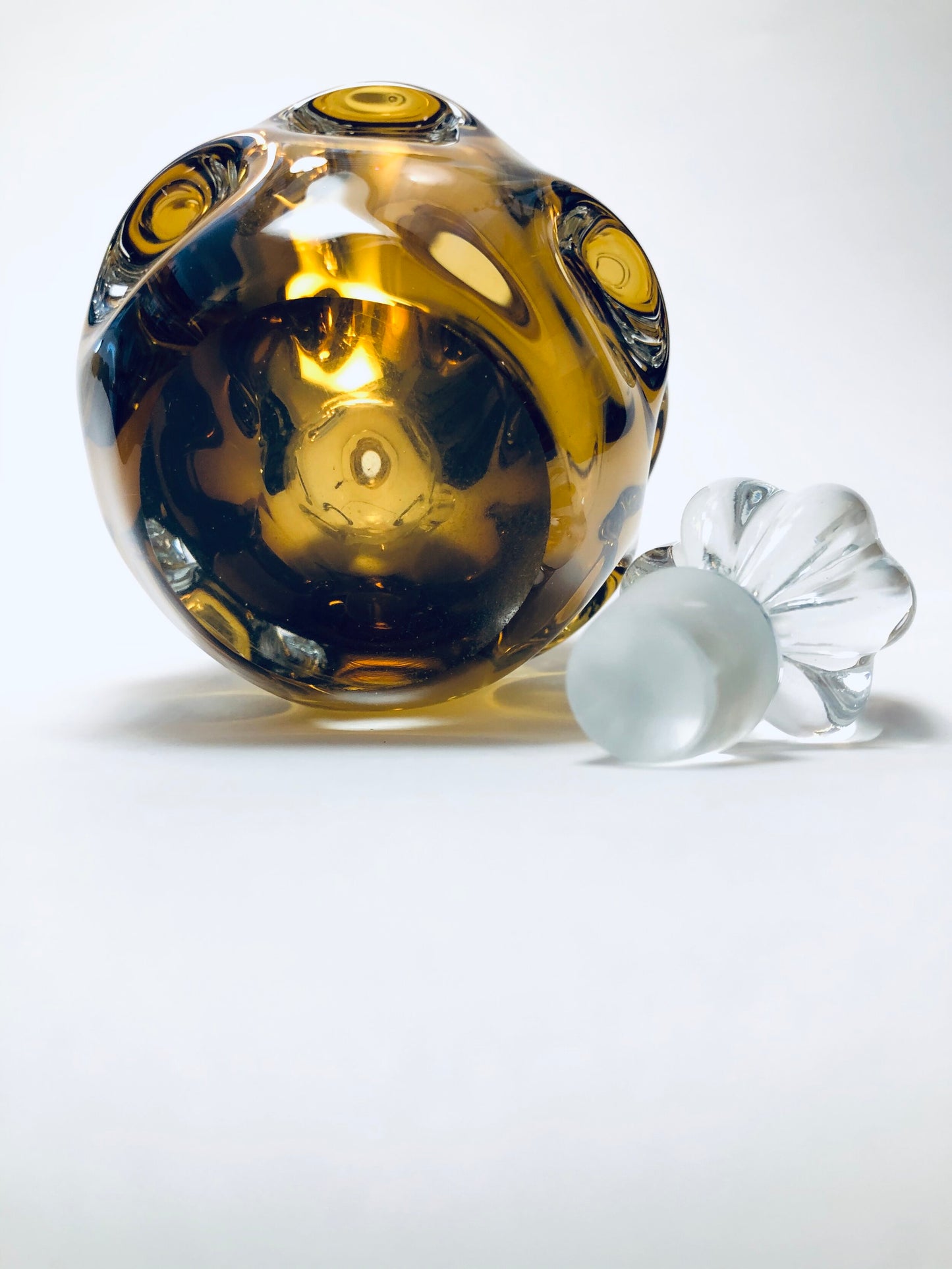 GORGEOUS HEAVY HAND BLOWN BO BORGSTROM for ASEDA SWEDEN DECANTER w/ STOPPER
