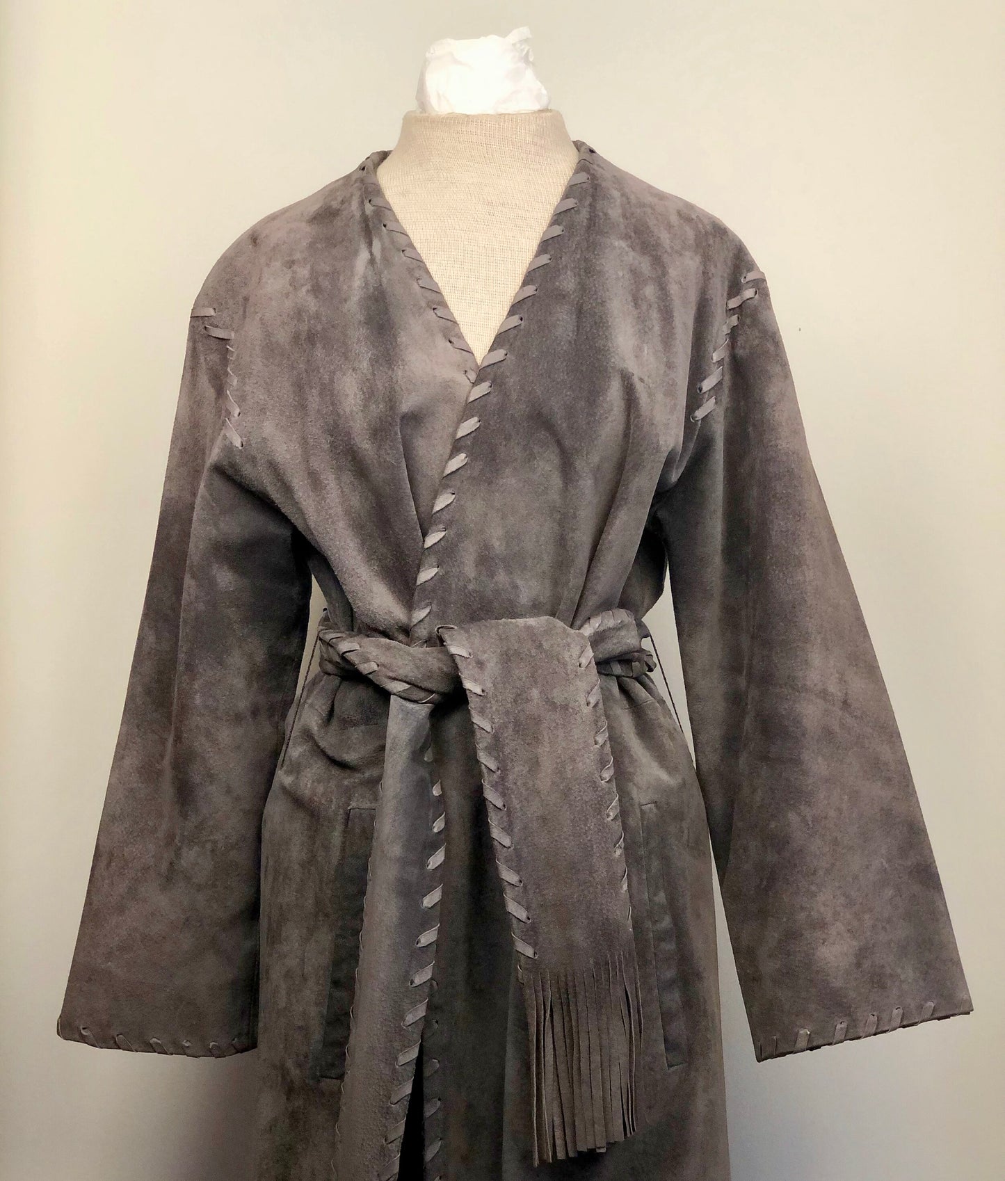 INCREDIBLE VINTAGE GREY MIDI LEATHER BELTED COAT