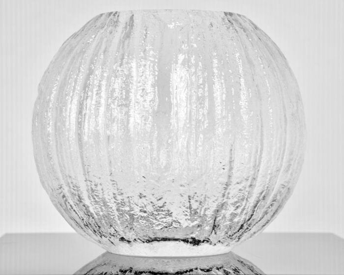 IITTALA FINLAND ICY CRYSTAL GLASS VASE 'MINORA' MASTER TIMO SARPANEVA
