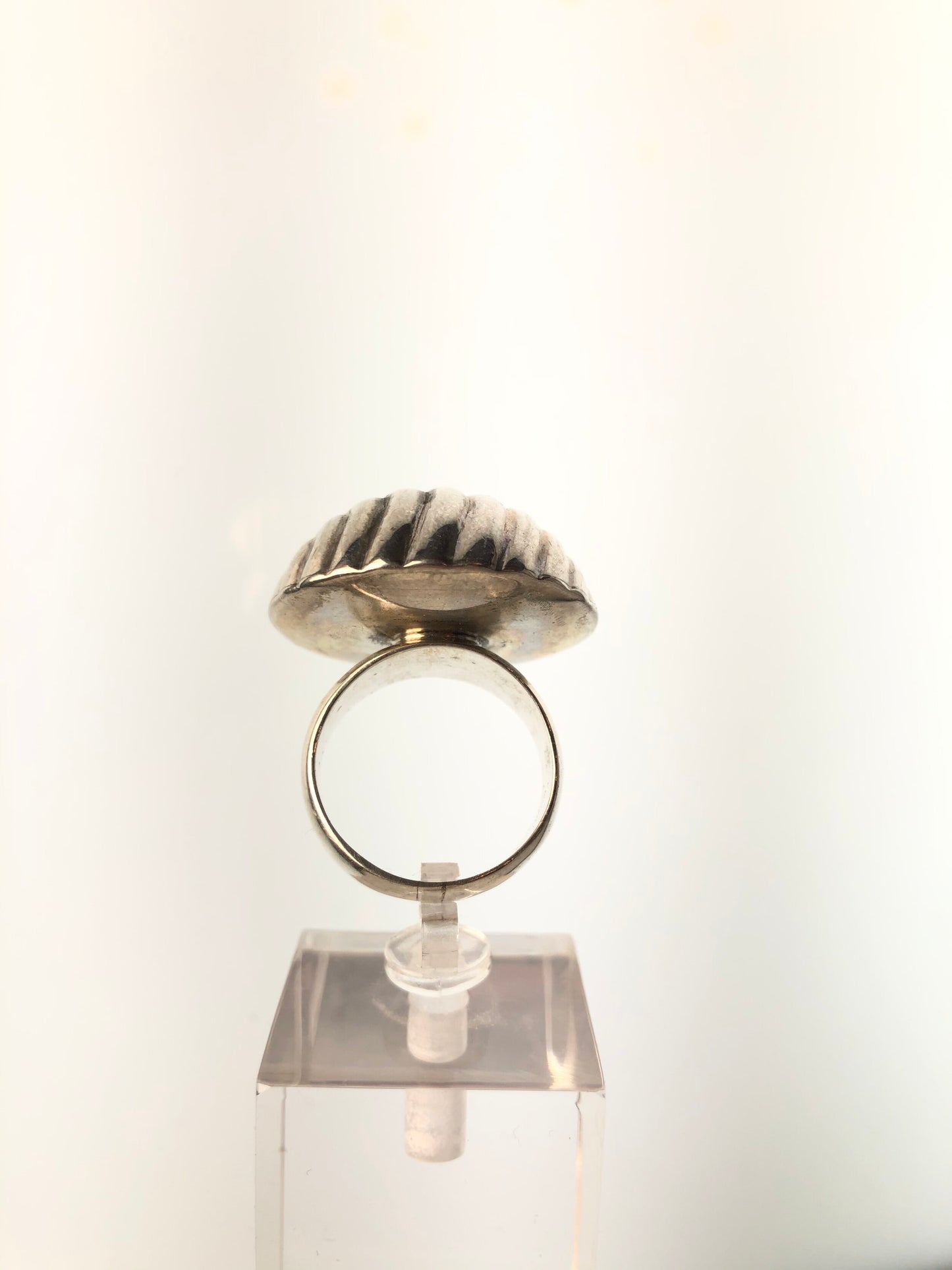 MODERNIST SIGNED STERLING TEXTURED SILVER DOME RING SIZE 7.5-8