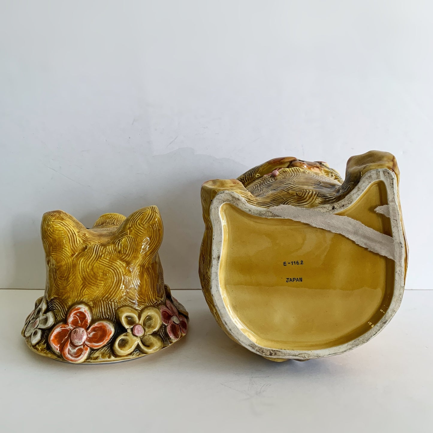 1960s CERAMIC FLOWERPOWER PIG COOKIE JAR