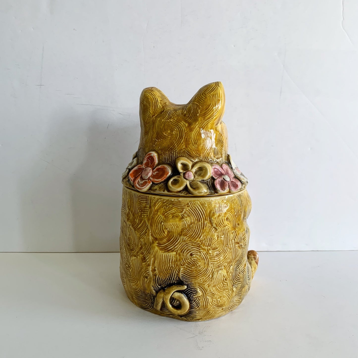 1960s CERAMIC FLOWERPOWER PIG COOKIE JAR
