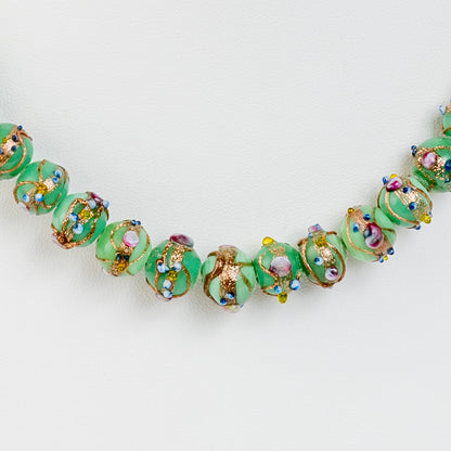 VINTAGE "WEDDING CAKE" MURANO GREEN and ADVENTURINE GLASS LAMPWORK BEAD NECKLACE