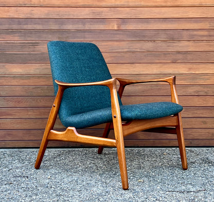 ICONIC RARE SOLID TEAK ARNE HOVMAND OLSEN DESIGN for MOGENS KOLD MOBILFABRIK MODEL #240 PROFESSIONALLY REFINISHED/ REUPHOLSTERED IN MAHARAM WOOL