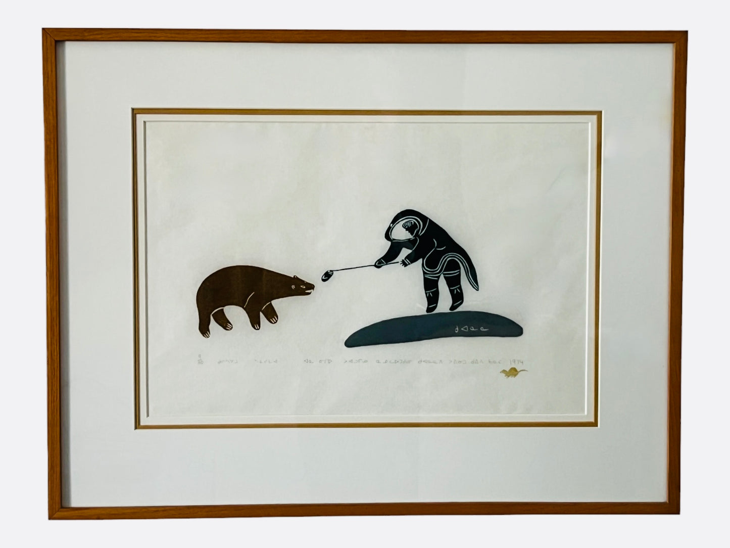 WORLDWIDE EXHIBITED INUIT ARTIST JUANISIALUK IRQUMIA STONECUT "STORY OF THE OLD WOMAN CHOKING A BEAR WITH HER MITTEN"