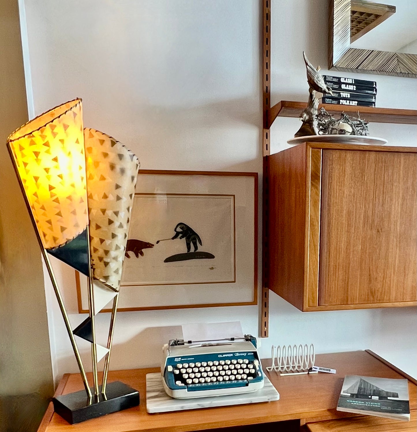 TRULY MAJESTIC, RARE MAJESTIC BRAND DOUBLE FIBREGLAS CONE ATOMIC STYLE TABLE LIGHT