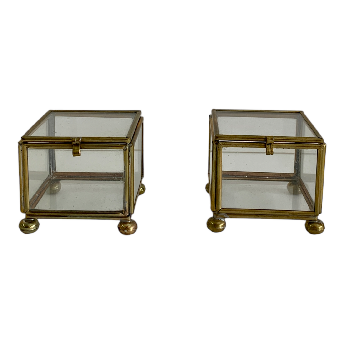 SMALL VINTAGE BRASS & GLASS CURIO CUBES/JEWELRY COFFIN