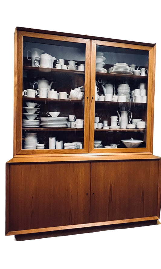 POUL HUNDEVAD 2 PIECE CHARMING BEVELED EDGE TEAK CLOSED & OPEN DISPLAY STORAGE HUTCH BUFFET