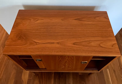 BOOKMATCHED TEAK MID-SIZE RECORD STORAGE/STEREO STAND/BEDSIDE/ ENTRY STORAGE w/SLIDING DOORS