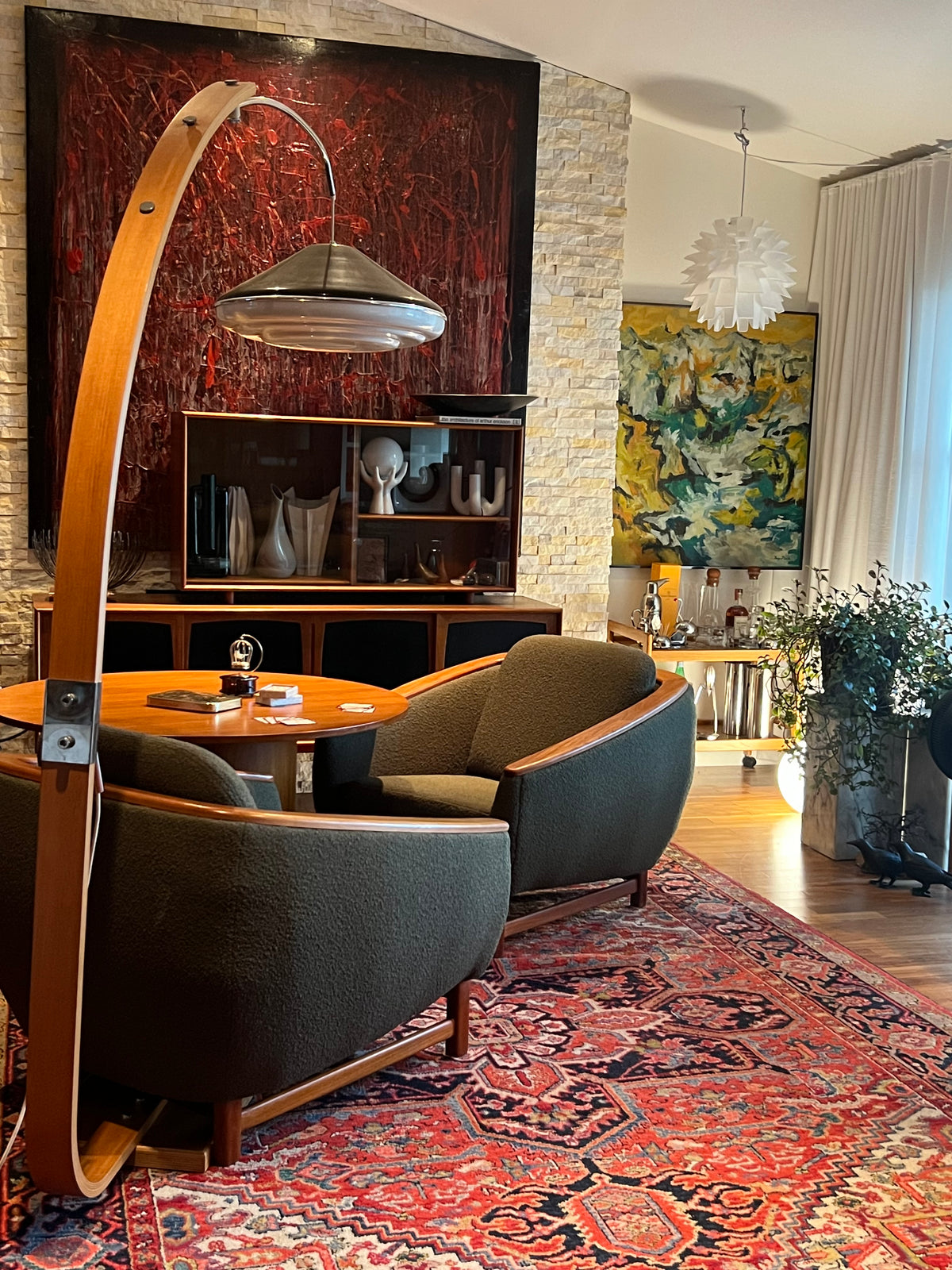 FRESHLY REUPHOLSTERED CANADIAN DESIGN R.HUBER MID CENTURY MODERN RARE PAIR BARREL LOUNGE CHAIRS