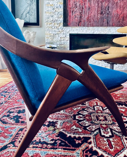 SCULPTURAL SOLID MAHOGANY 3 SEATER COUCH VINTAGE MID CENTURY MODERN SOFA DE STER  DUTCH MADE DESIGNED