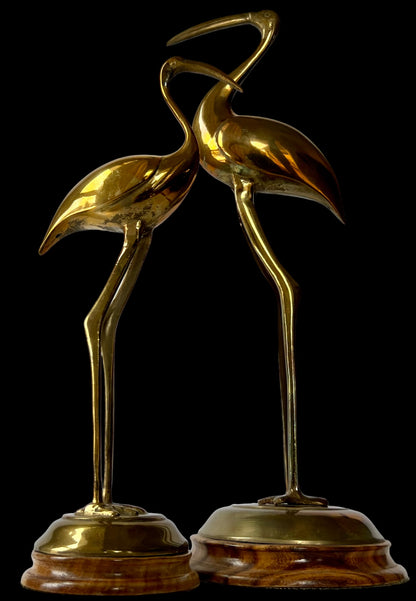 1940s STUNNING PATINATED BRASS BIRD SCULPTURE PAIR PERCHED ON RICH WOOD PLINTH w/FORMED EMBOSSED BRASS BOWL
