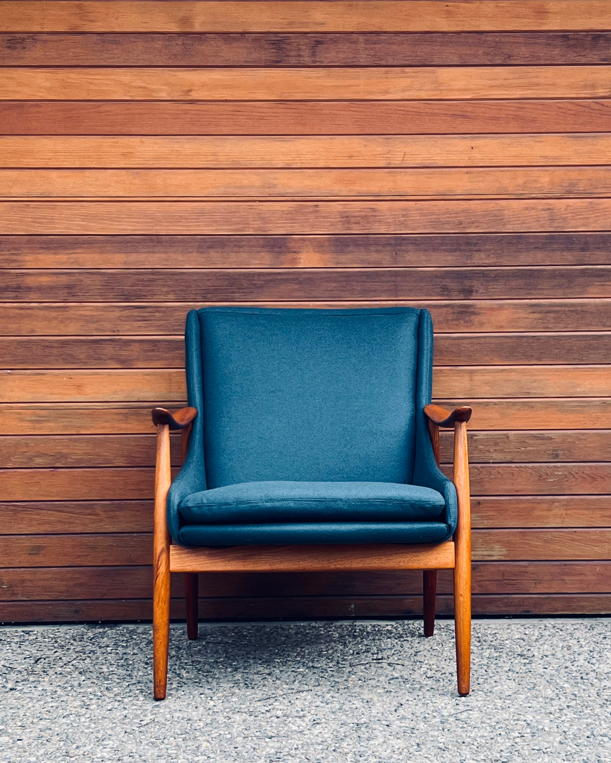 GORGEOUS SOLID TEAK WOOD FRAME WRAP SIDE REUPHOLSTERED IN JADE WOOL MID CENTIUY MODERN LOUNGE CHAIR