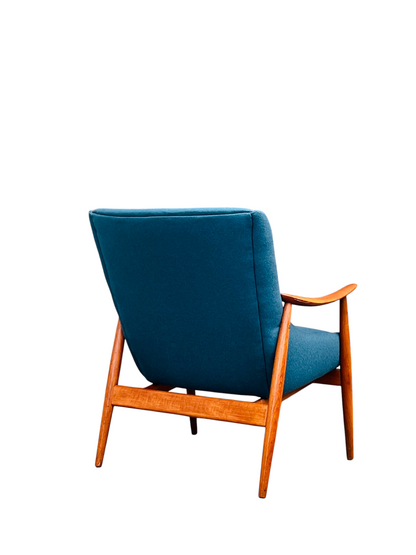 GORGEOUS SOLID TEAK WOOD FRAME WRAP SIDE REUPHOLSTERED IN JADE WOOL MID CENTIUY MODERN LOUNGE CHAIR