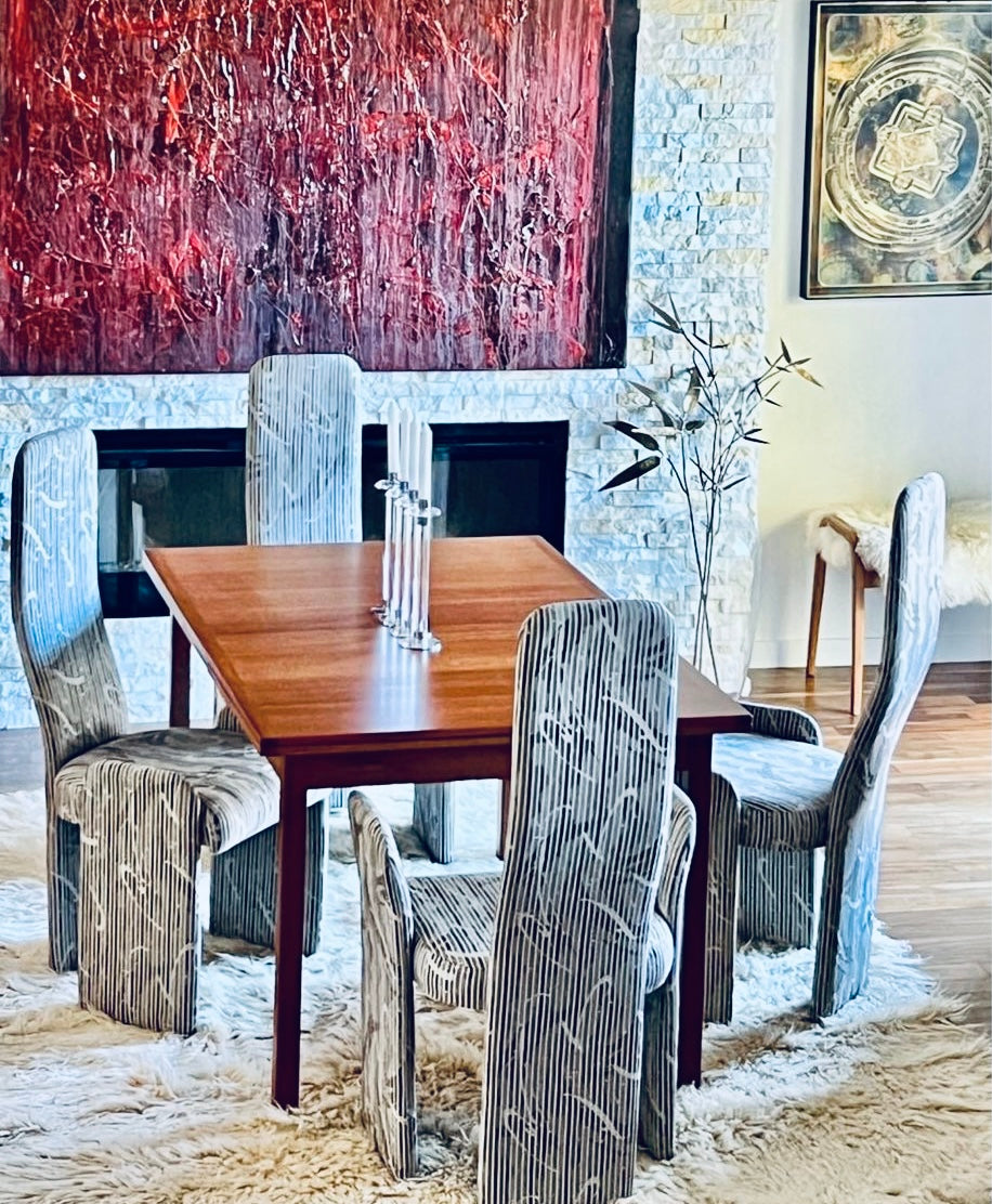 MODERNIST STYLE 'MEMPHIS' POST MODERN ERA SET OF 4 TALL BACK UPHOLSTERED DINING CHAIR