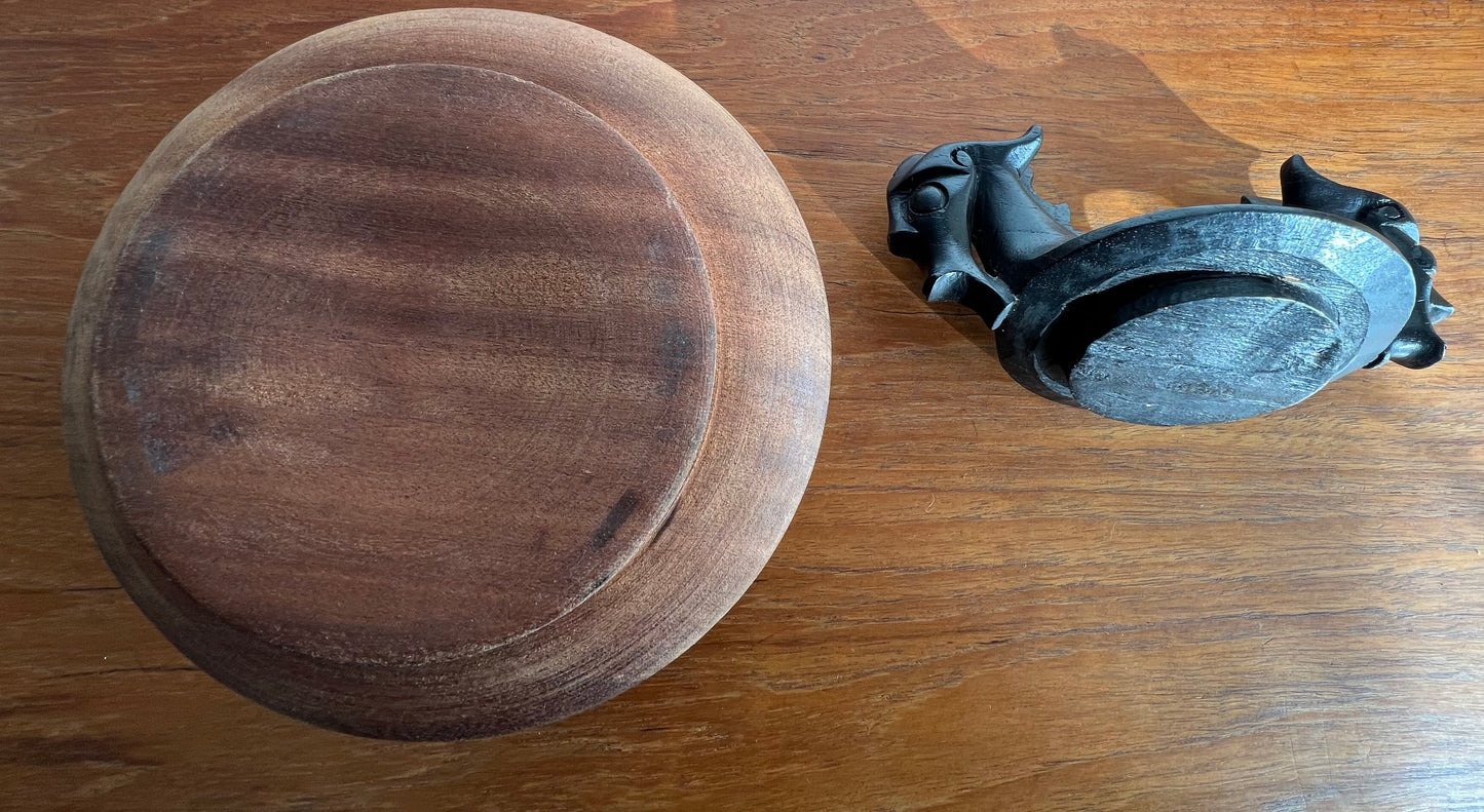UNIQUE HAND CARVED LIDDED WOODEN BOX