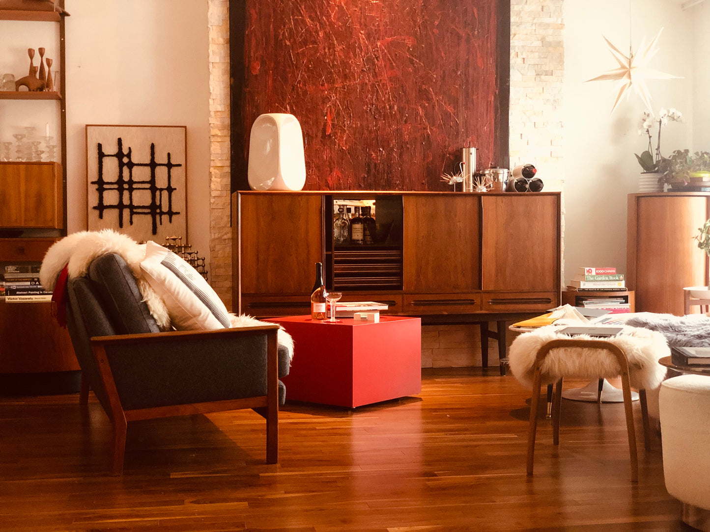 POSTMODERN RED ROLLING CUBE COFFEE/ SIDE/ CORNER TABLE