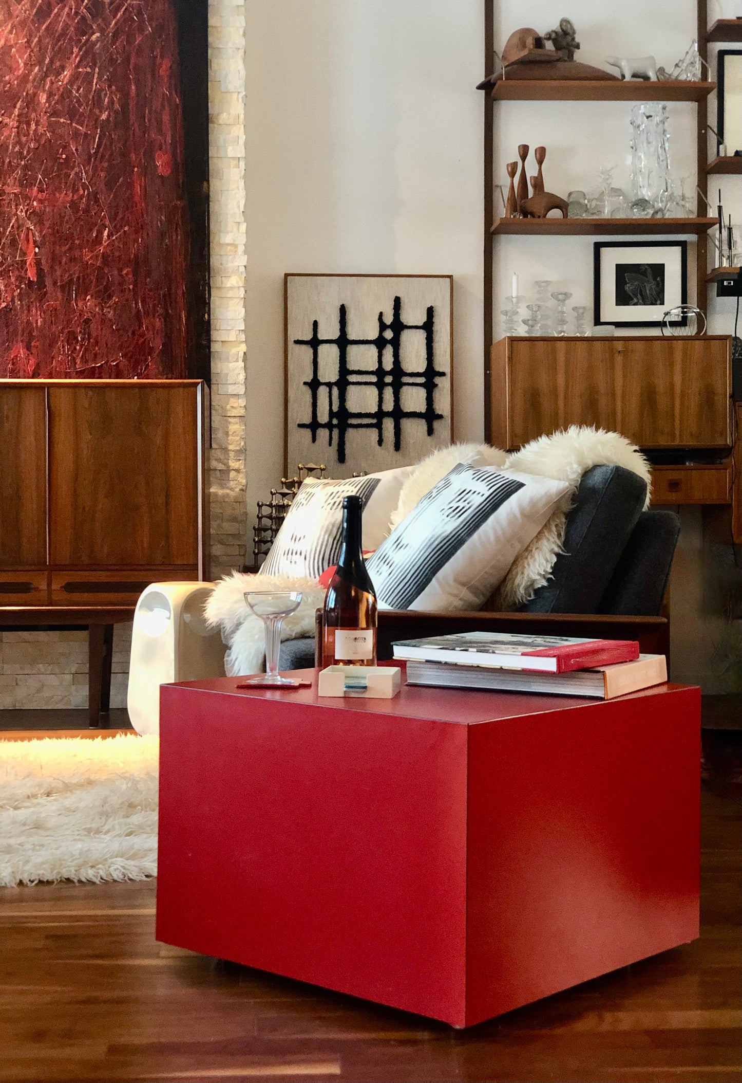POSTMODERN RED ROLLING CUBE COFFEE/ SIDE/ CORNER TABLE