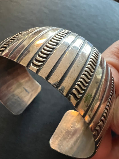 NAVAJO SILVERSMITH HARRIS JOE  STERLING SILVER CUFF 30 GRAMS GREAT STACKER!
