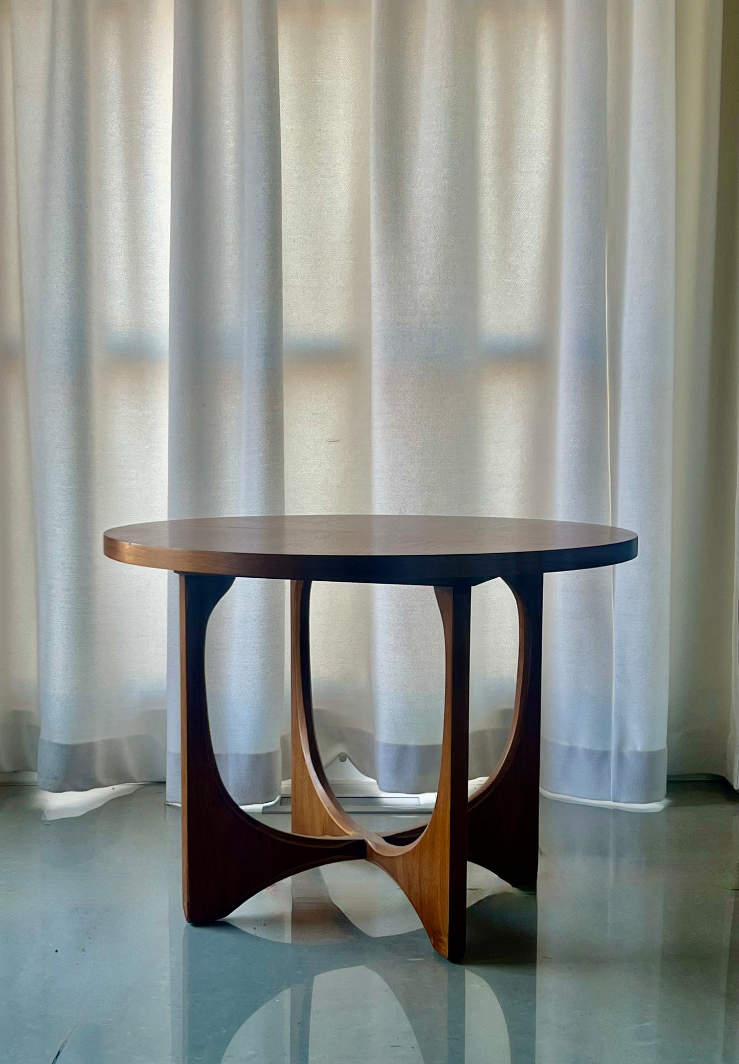 BRAZILIAN ARCHITECT OSCAR NIEMEYER ROUND WALNUT BRASILA for BROYHILL LAMP COFFE SIDE TABLE W/ 4 ARCH SCULPTURAL BASE