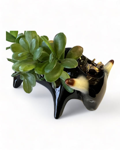 CERAMIC BULL PLANTER/ DRESSER CADDY ATTRIBUTED TO MCCOY POTTERY SCORPIO
