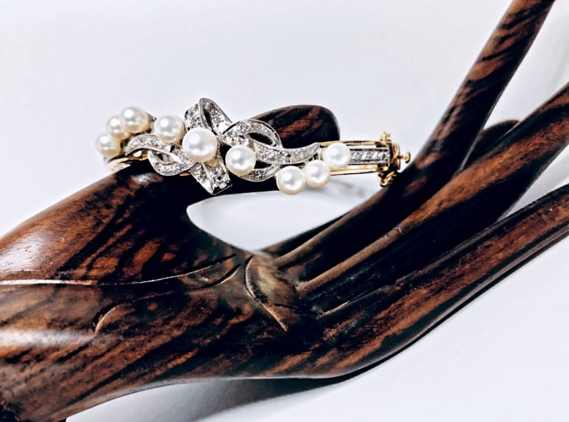 SUSPENDED WHILE SEEK UPDATED APPRAISAL on the PRECIOUS METALS/ INQUIRE W/ INTEREST/VINTAGE PEARLS w/ WHITE & 14kt YELLOW GOLD STUNNING BANGLE ESTATE BRACELET