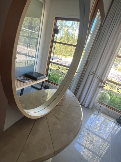 FUN CURVY CONSOLE TABLE ENTRYWAY WITH INLAID BRASS DETAILING