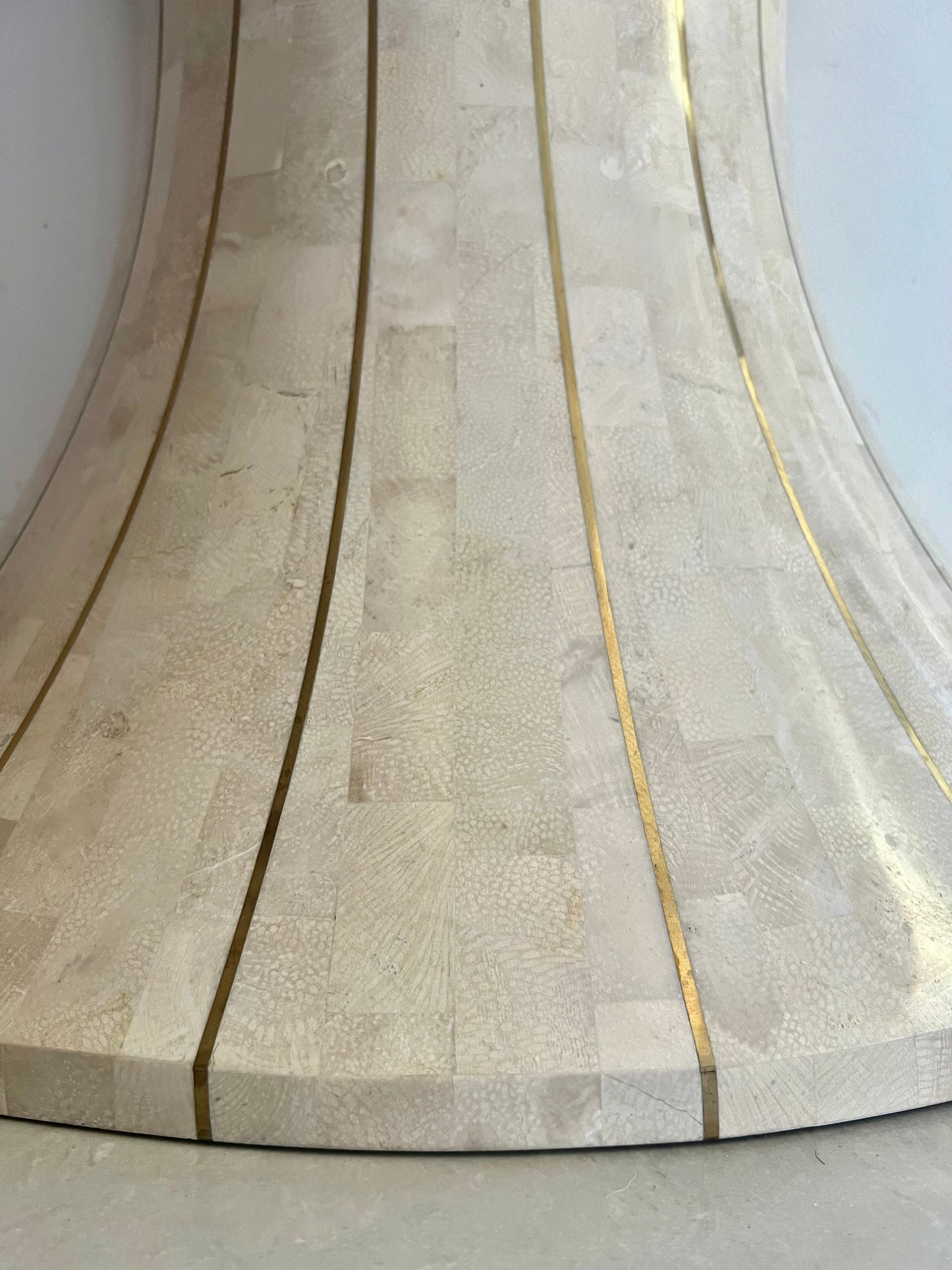 FUN CURVY CONSOLE TABLE ENTRYWAY WITH INLAID BRASS DETAILING