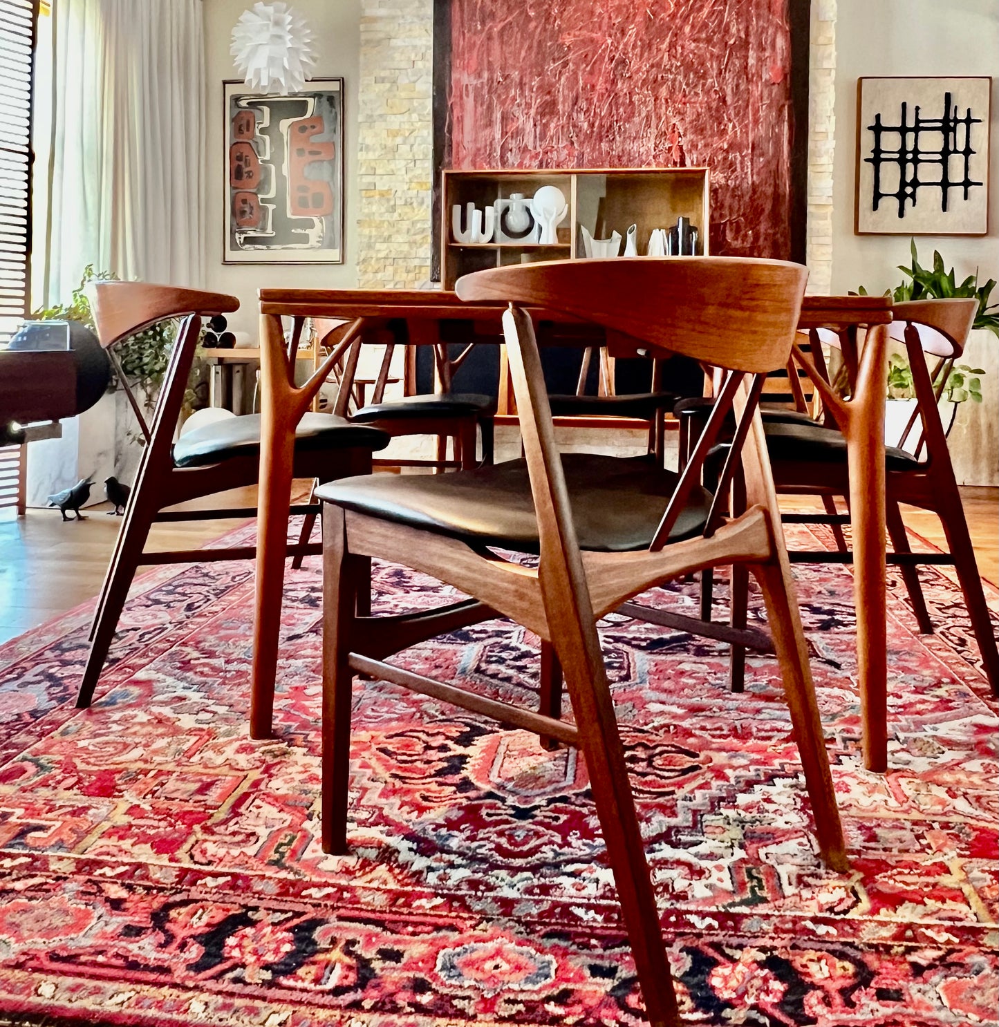 DANISH TEAK SOLID AFROMOSIA REFRESHED & REUPHOLSTERED HIGHLY SCULPTURAL MID CENTURY MODERN 1060s DINING CHAIRS