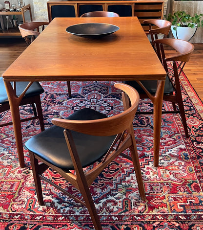 DANISH TEAK SOLID AFROMOSIA REFRESHED & REUPHOLSTERED HIGHLY SCULPTURAL MID CENTURY MODERN 1060s DINING CHAIRS