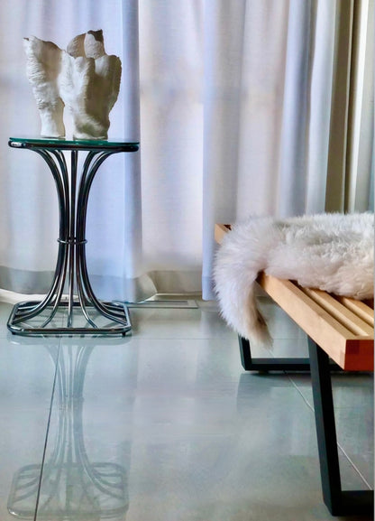 UNIQUE CHROME BASE STREAMLINE DESIGN SIDE TABLE or PLINTH w/ FRESH GLASS TOP