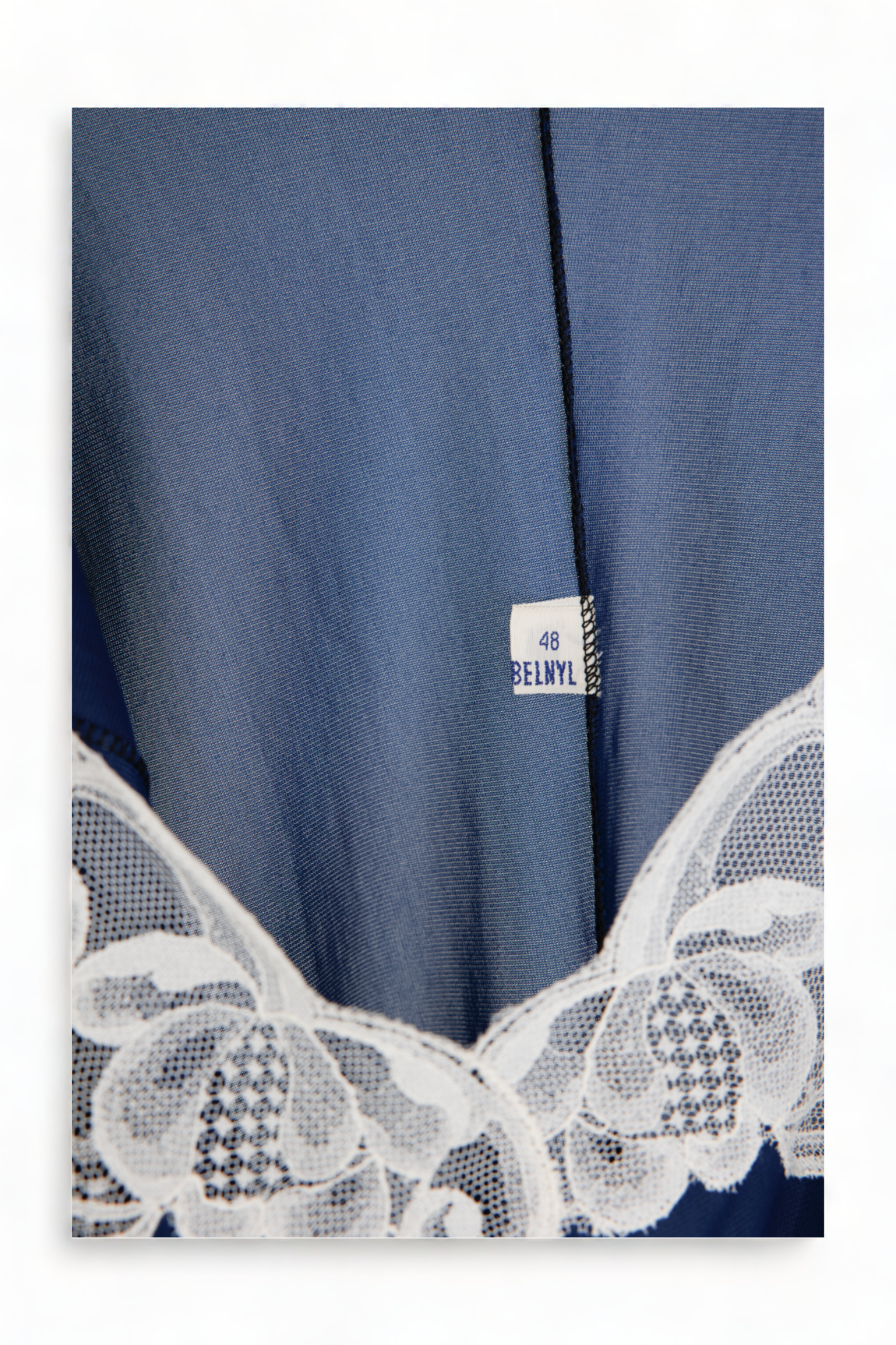 VINTAGE GORGEOUS DEEP BLUE FABELNYL SLIP w/ WHITE LACE DETAIL PINUP DRESS LINGERIE NIGHTIE
