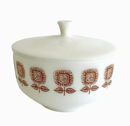 WHITE FEDERAL GLASS  HEATPROOF LIDDED BOWL FLORAL MOTIF 2.5qt