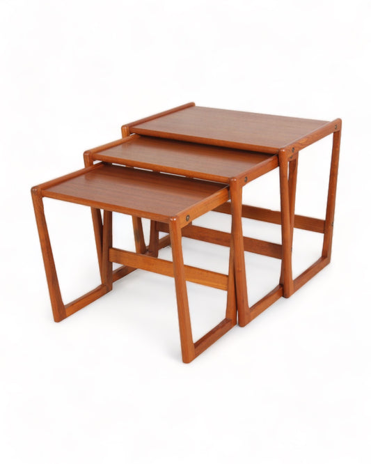 SCULPTURAL 'KUBUS' RANGE SET of 3 TEAK NESTING TABLES by GEORG JENSEN for TONDER MOBELVAERK
